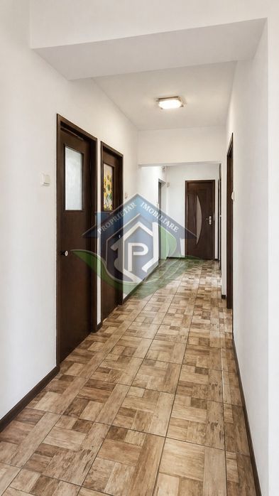 Apartament 3 camere 2 băi, parcare, balcon 12 mp – Astra Calea Bucuresti Brasov