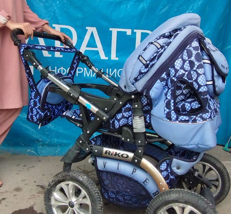 Коляски. 25000 тг