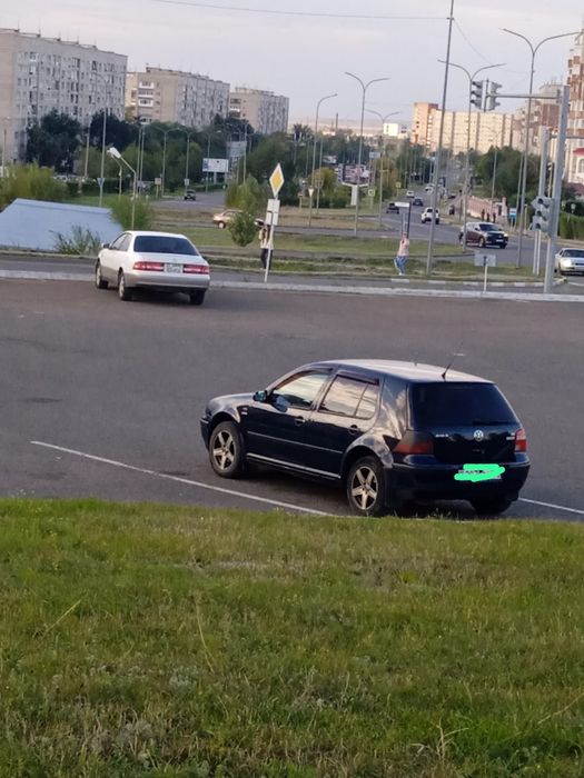 Продам машину Фольксваген Голф4