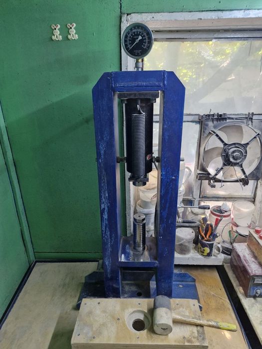 Гидравлический пресс на 20тонн