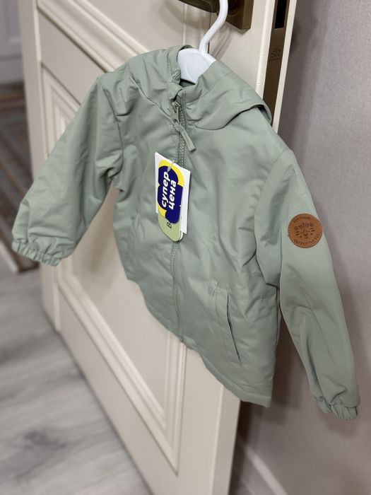 Деткая куртка новая