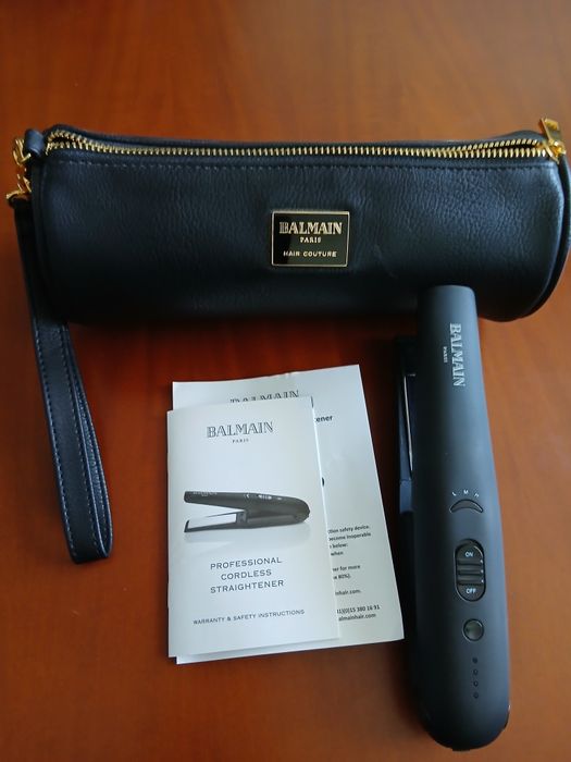 Безжична преса за коса BALMAIN удобна за носене в дамска чанта и за оф