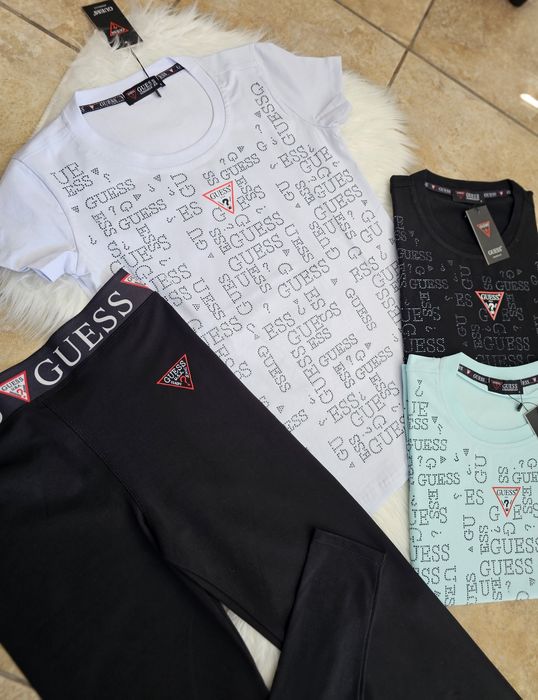 Дамски клиновете и тениски