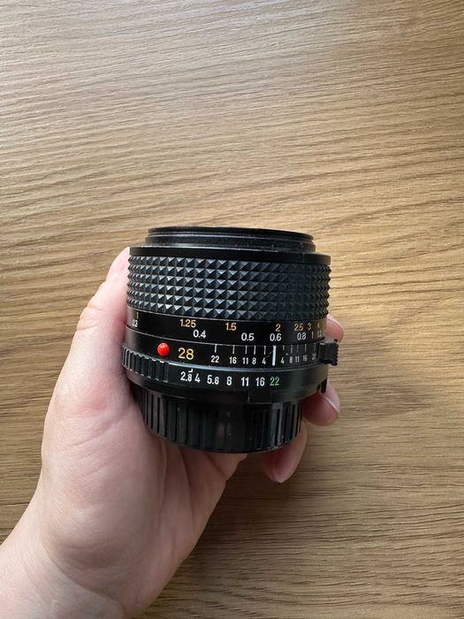 Обектив с ръчно фокосиране Minolta MD 28mm f2.8