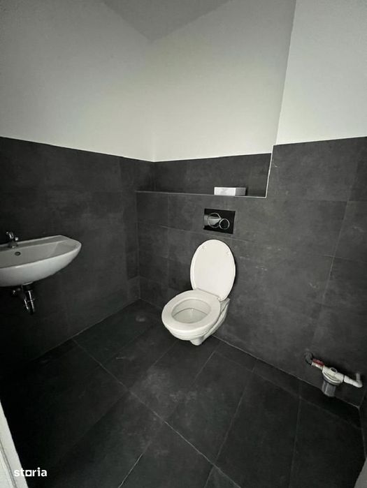 Str. Mărășești – Spatiu comercial de vanzare