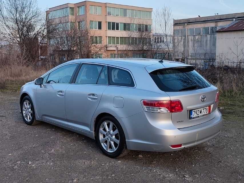 Тойота Авенсис/ Toyota Avensis 2010