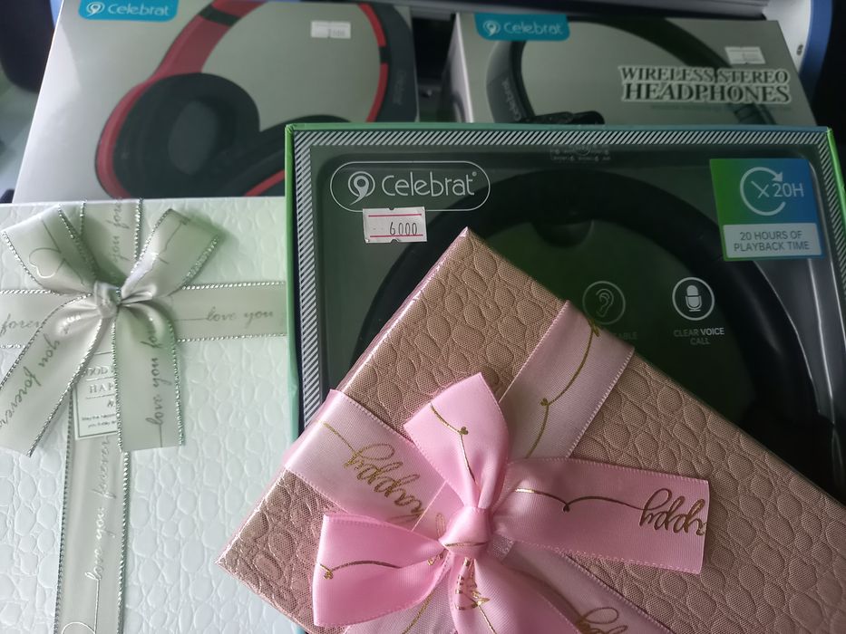 Wireless наушники