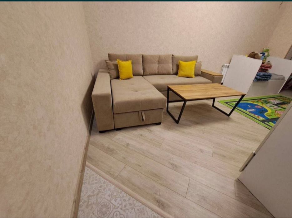 Диван спальный уголок