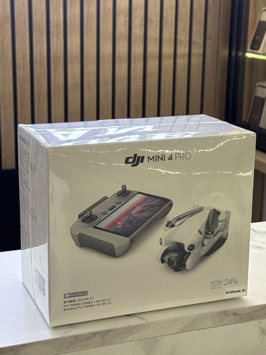 DJI Mini 4 Pro / Ultra Light 249g / 34 mins x 3 / Fly More Combo