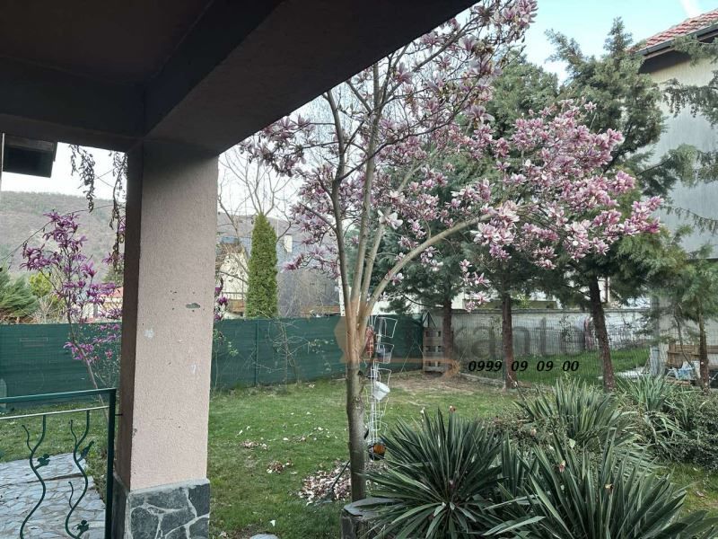 Дава се под наем Къща в с. Панчарево, Област София-град - 280 кв.м за 1650 € - Снимка #4