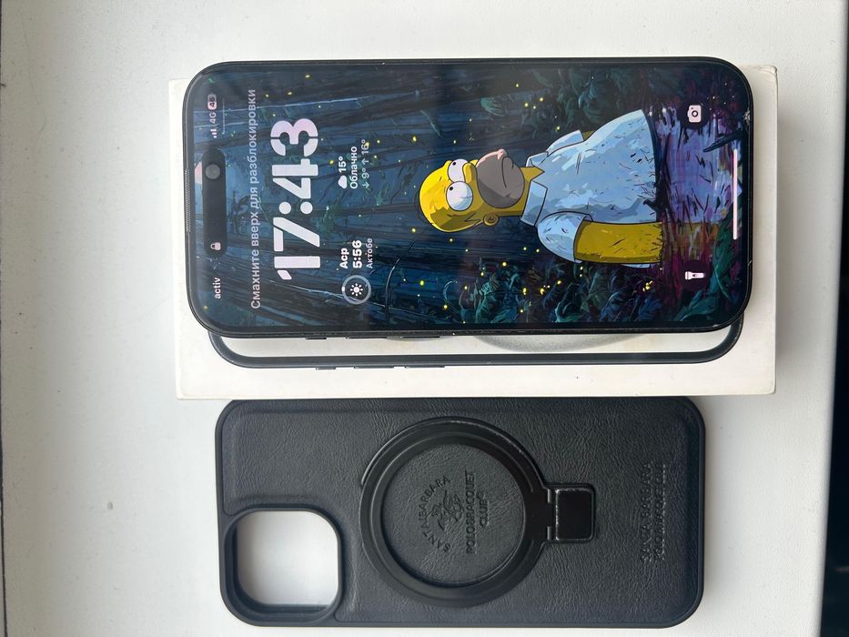 Продам Айфон 15 в хорошем состоянии