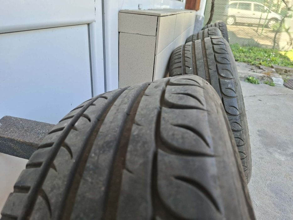 Продавам летни гуми със джанти