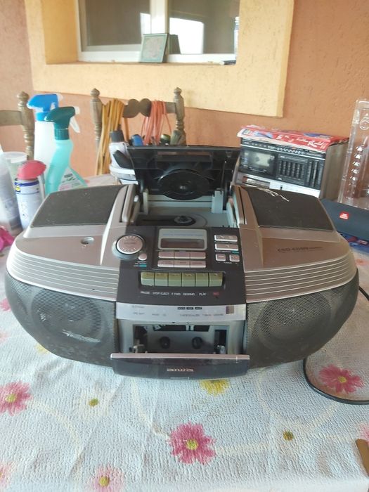 Casetofon JVC RC-X520 și Sharp