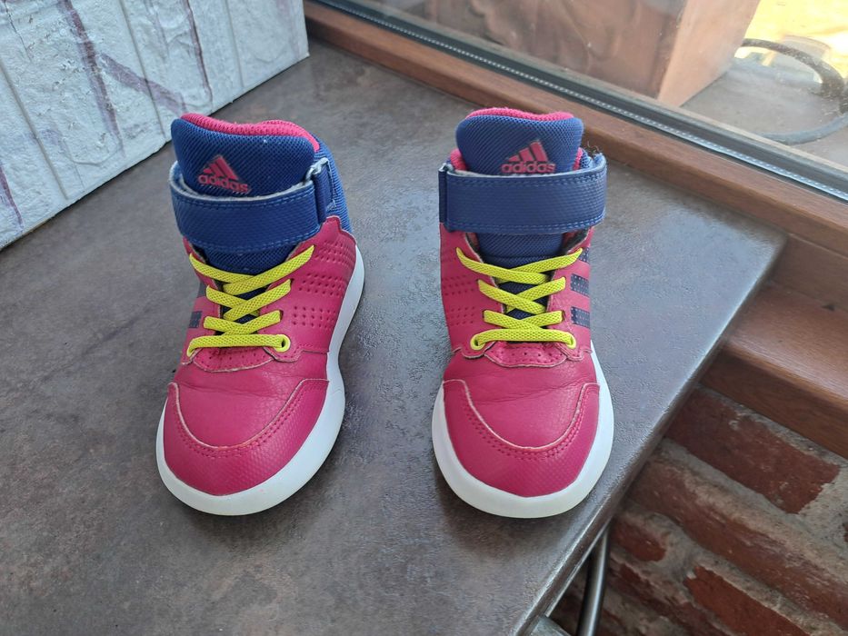 детски кецове,зимни обувки,боти,,Adidas номер24 за момиче,адидас