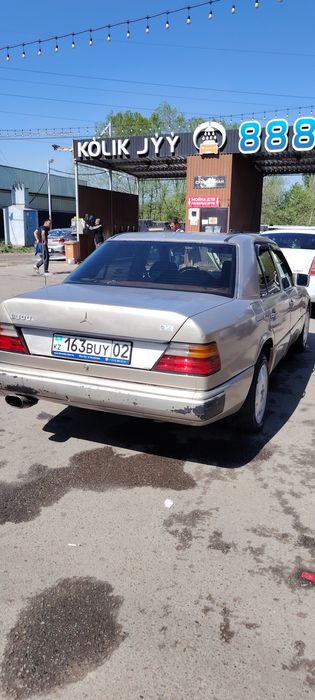 мерседес бенз Е 300