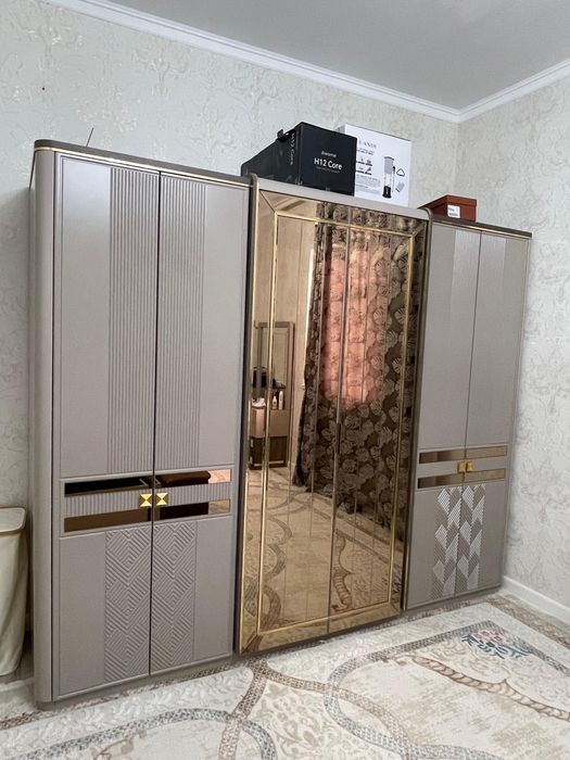 Спальный гарнитур