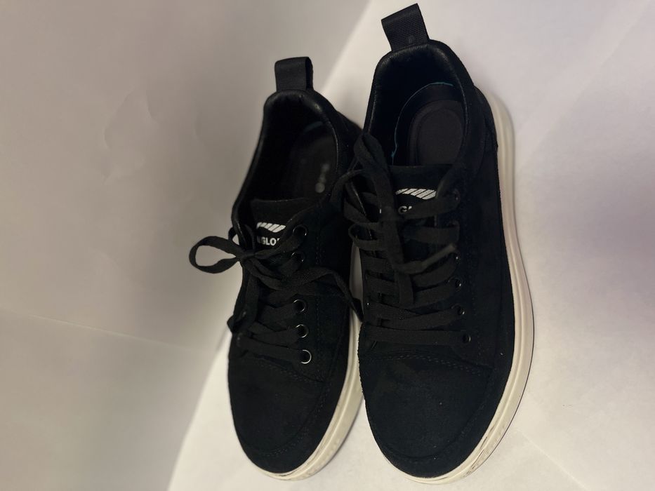 кроссовки стильные 37 размер