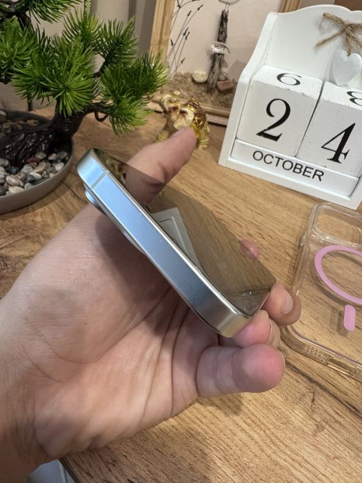 iPhone 16 pro 128gb