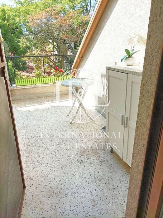 Продава се Двустаен апартамент в Варна, Център - 75 кв.м за 1918 €/кв.м - Снимка #8