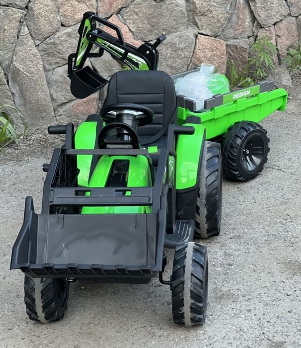 Детский электромобиль трактор с прицепом