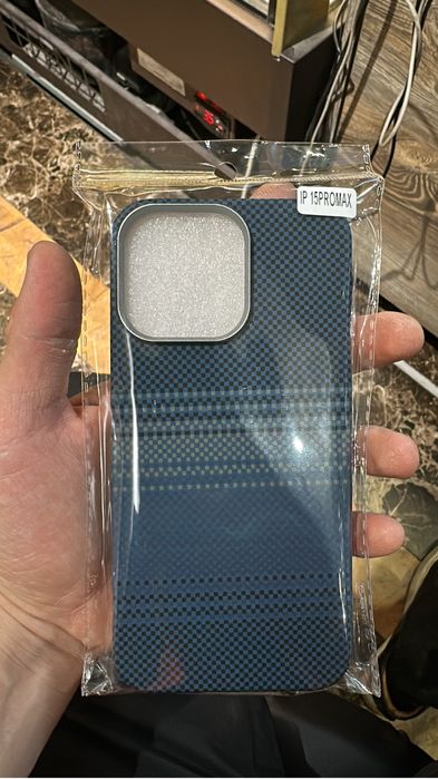 Продам Чехлы Case на Айфон 14, 15, 17.