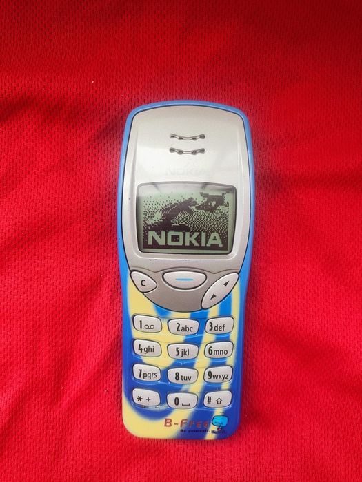 Nokia 3210 ( liber de rețea, impecabil)
