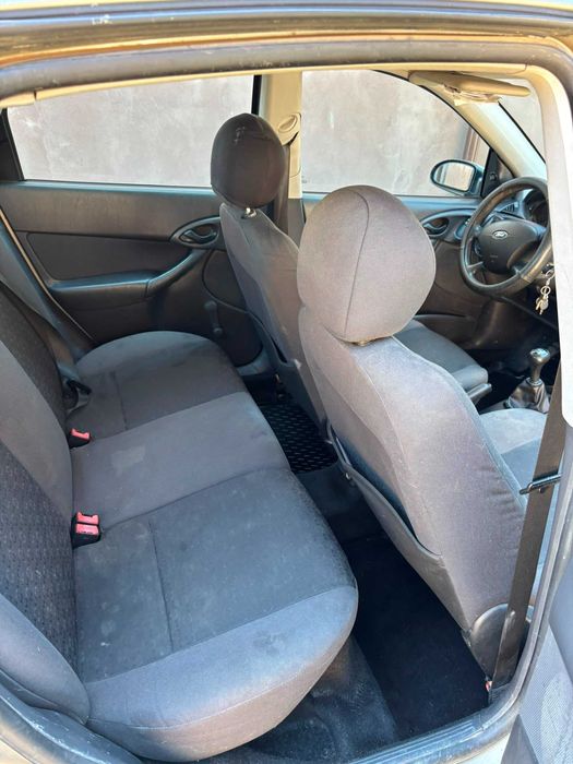 Ford Focus 1.6 benzina