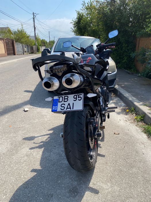 Vând motor Yamaha fz 6