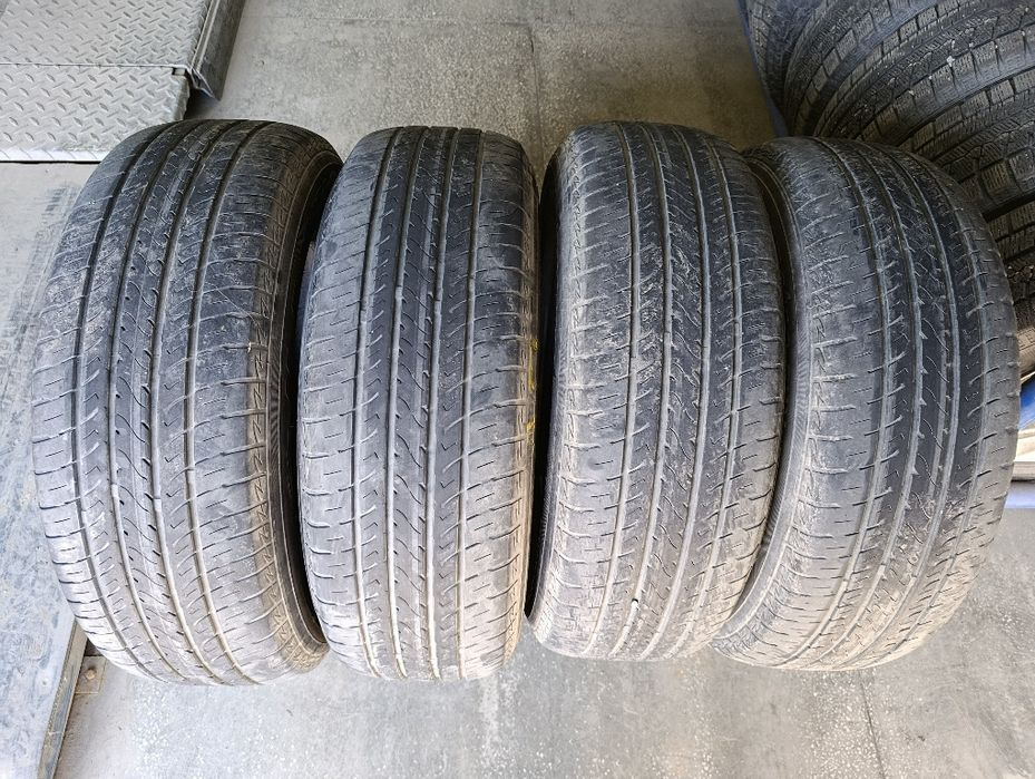 Продам комплект шин Maxxis