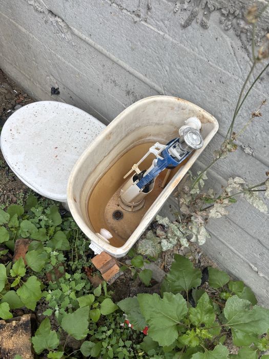 Унитаз б/у продам недорого