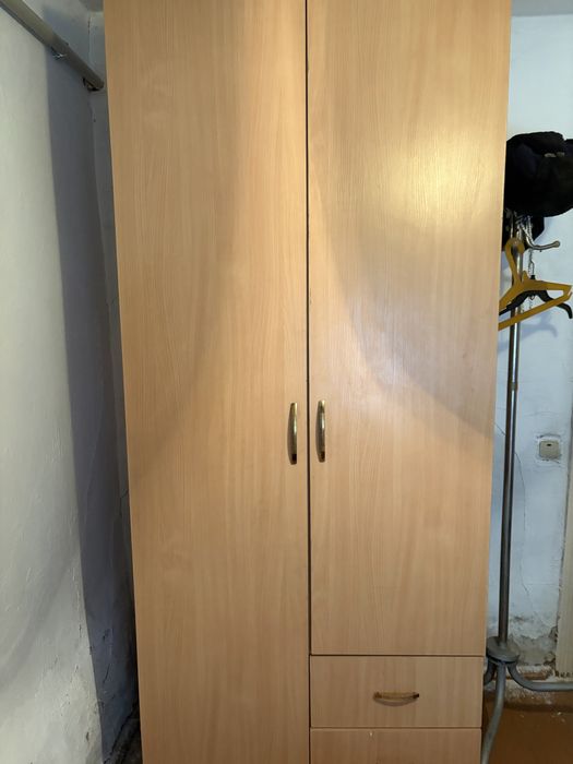 Прдаю кровать и шкаф