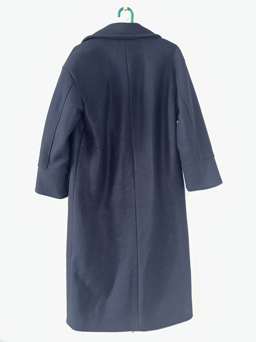 Пальто из Stradivarious синее