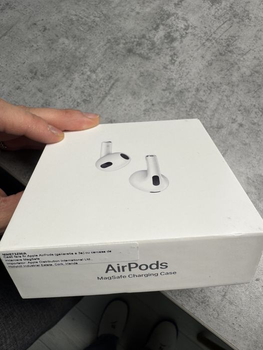 AirPods 3 Apple – MagSafe Charging Case – ca noi