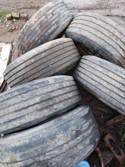 Anvelope semiremorca 385/65/R22,5 cu jante