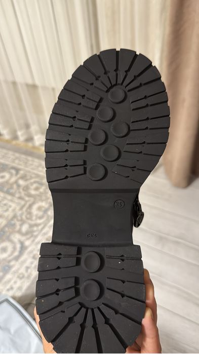 Продам челси  Ilvi кожа