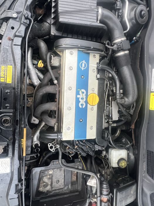 Opel Astra Bertone 2.0 НА ЧАСТИ
