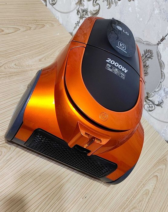 пилесос LG Kompressor