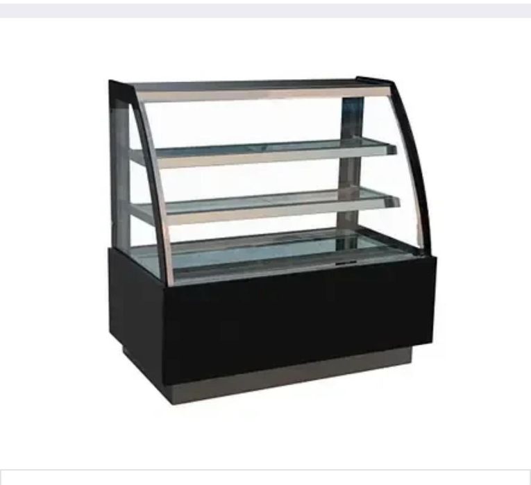 Кондитерская витрина