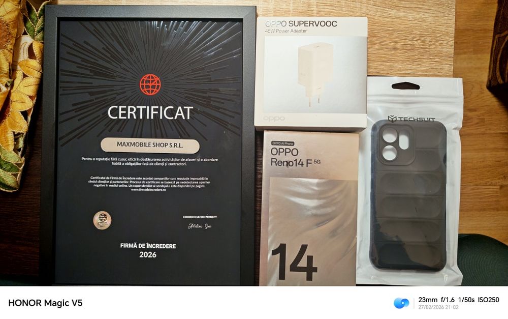 Oppo Reno 14F -5G Louminous Green / 256 GB Pachet încarcator și husa