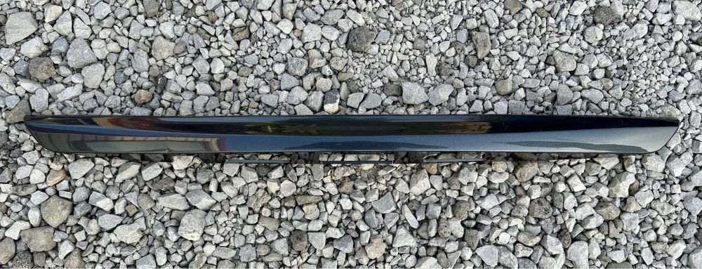 Оригинална лайстна за заден капак за Тойота Ярис/ Toyota Yaris