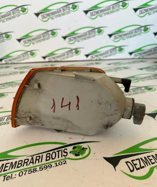 Lampa semnalizare fata dreapta Volkswagen VW Polo 1999 1.0 MT (50 hp)