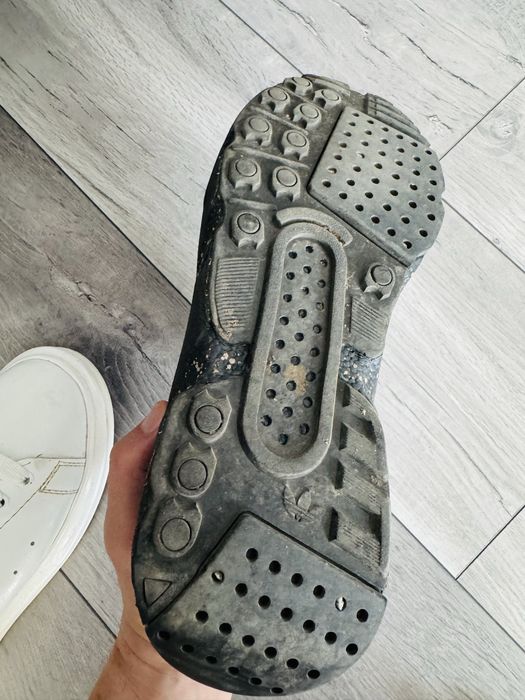 Adidasi 22 Boost 44