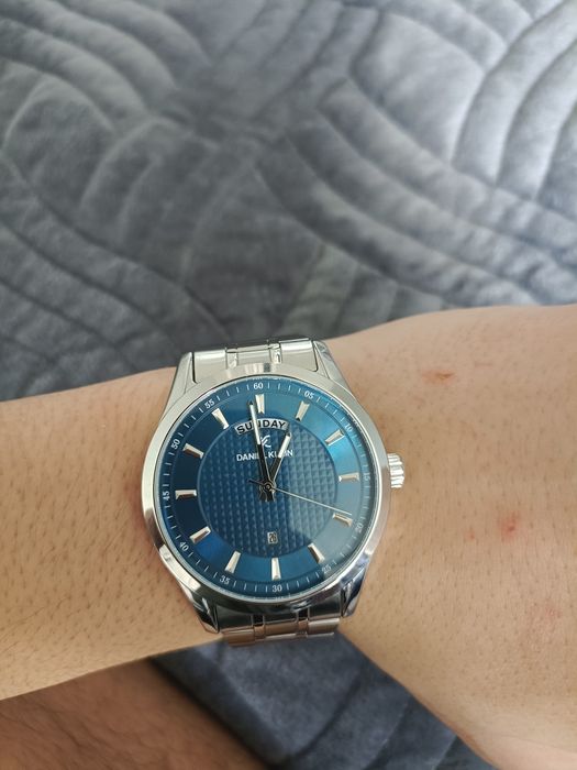 Часы Daniel Klein