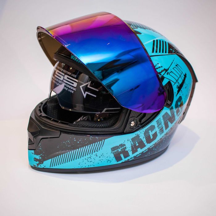 Каска за мотор пистов , скутер , ел. тротинетка др. ( Размер L 59-60 )