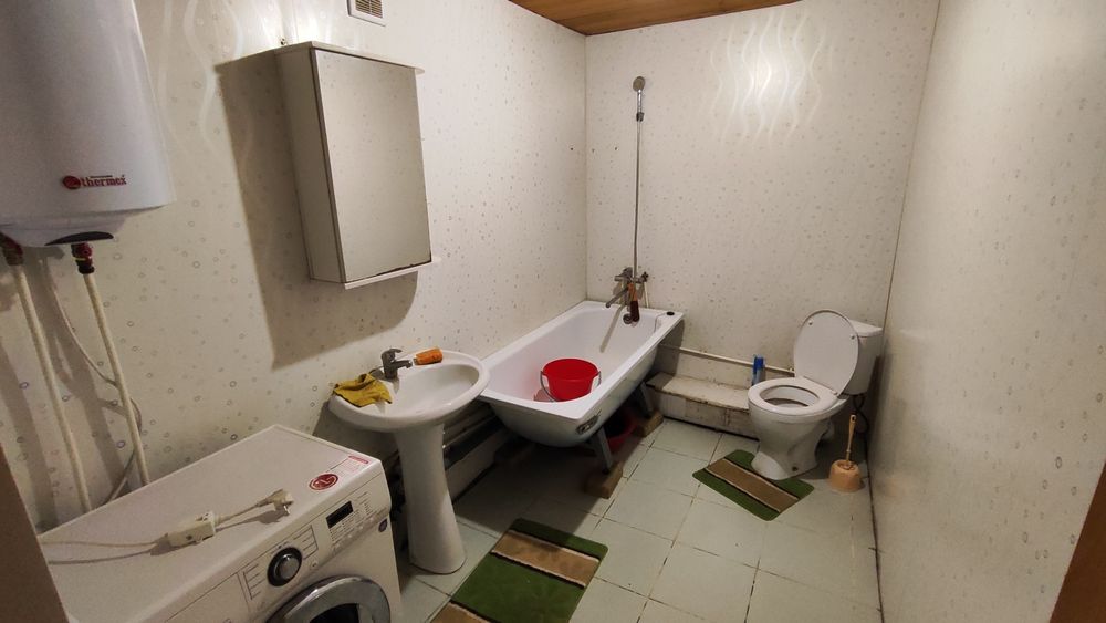 Продам 2 дома на одном участке