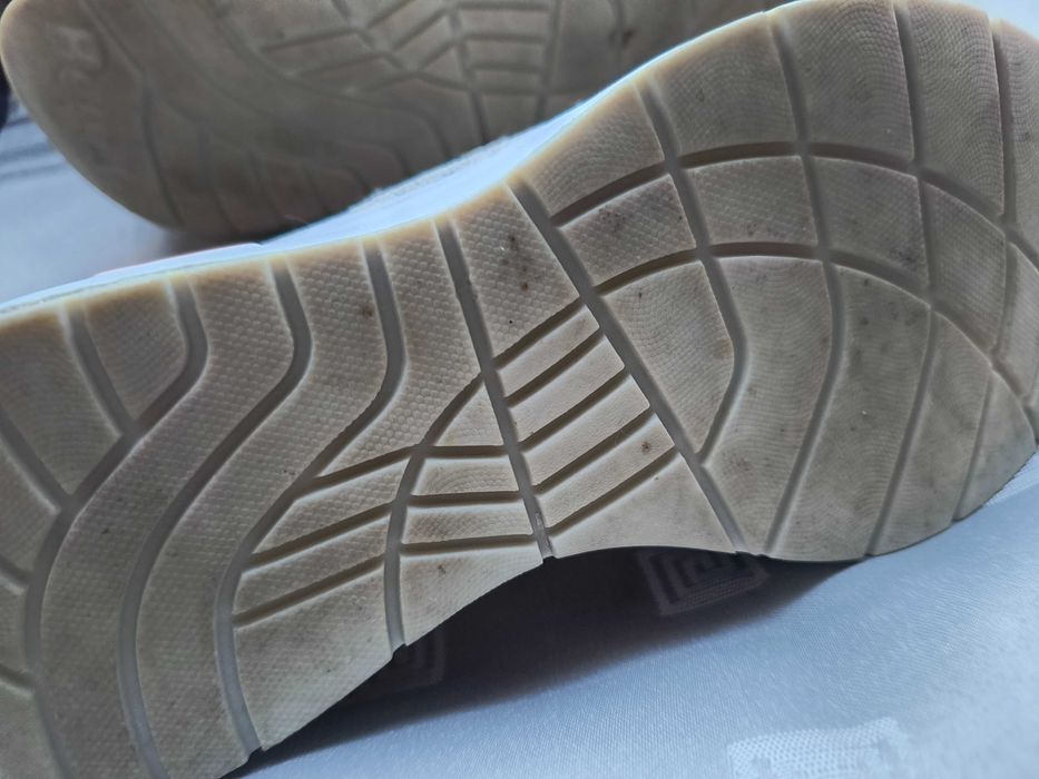 Дамски сникъри Bench