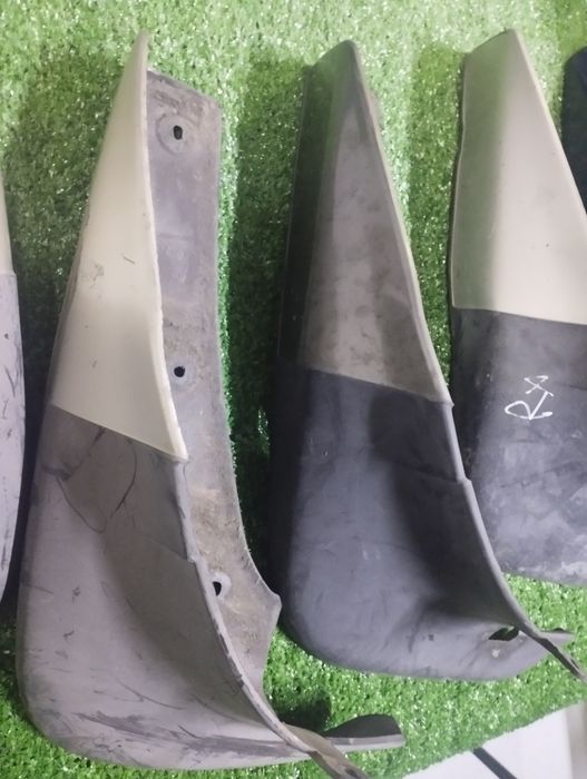 Подкрылок RX300 LEXUS