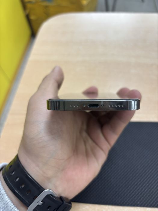 Продам 12 pro 128
