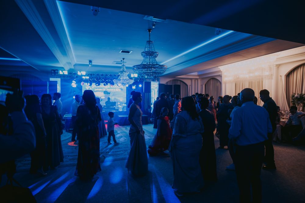Ofer servicii DJ & MC profesionale