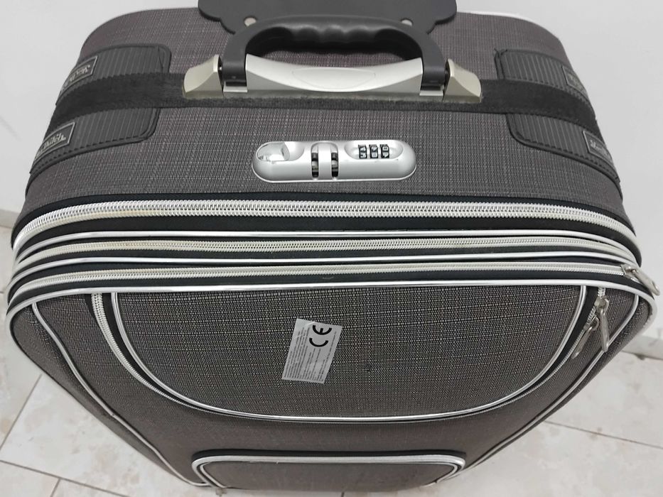 Tекстилен куфар Von Dutch 70х48х30 100 L